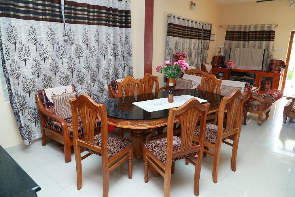Ferndale Homestay Thekkady Bagian luar foto