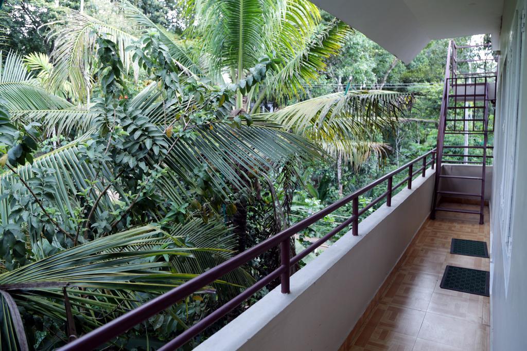 Ferndale Homestay Thekkady Bagian luar foto